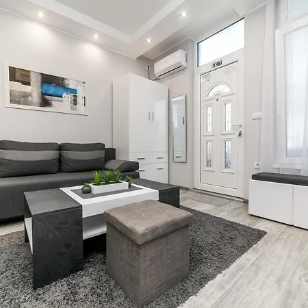 Gray Luxe Apartment Belgrade Exterior photo